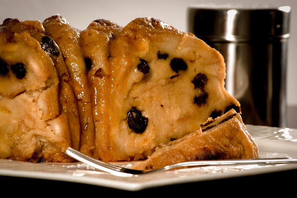 Bread Cake with Cheese and Raisins - Venezuelan Creole Sweets