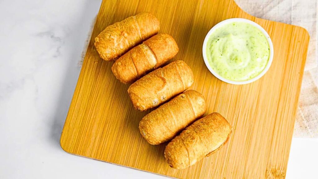 how to make mini Venezuelan tequeños