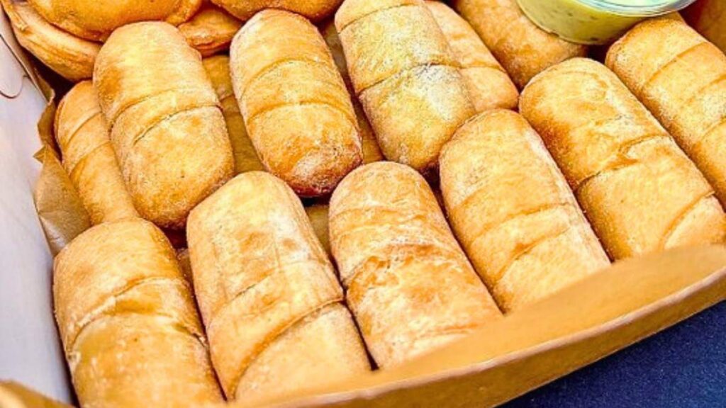 how to make mini Venezuelan tequeños