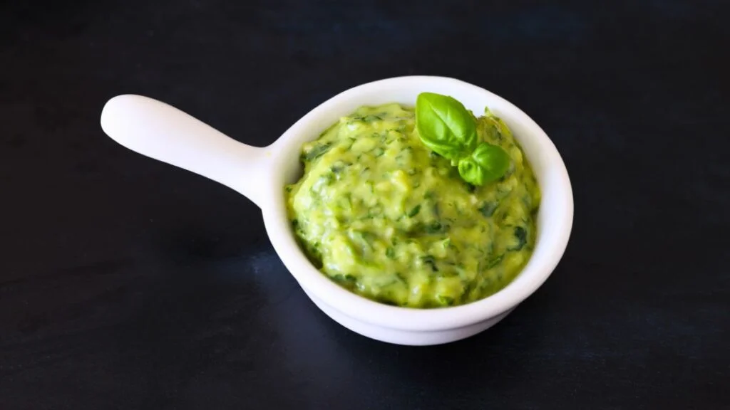Receta de Salsa Guasacaca Venezolana para Tequeños Venezolanos