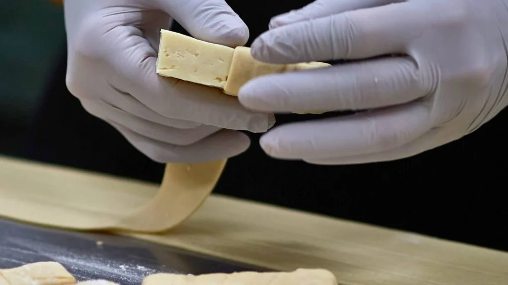 mozzarella cheese tequeños recipe