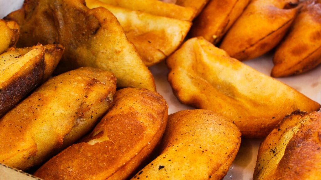 empanada day in venezuela