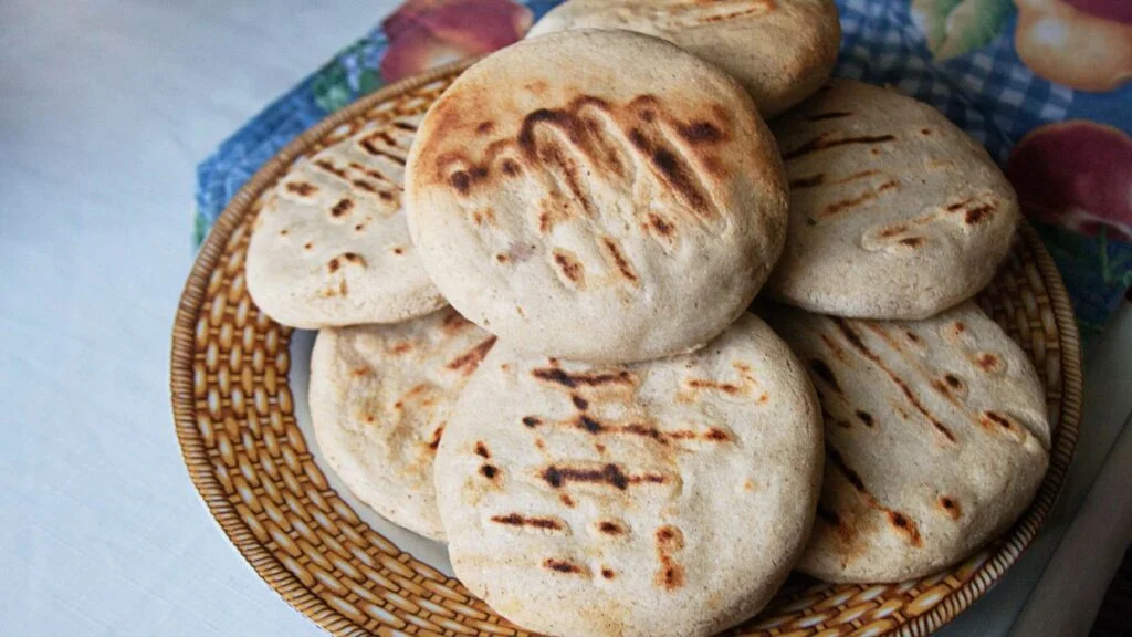 how to make the perfect dough for Venezuelan arepas