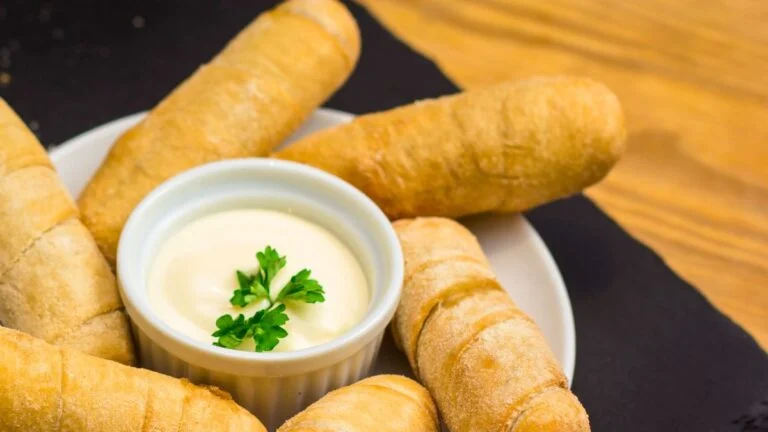 Best dips for tequeños - incorporate tequeños restaurant menu